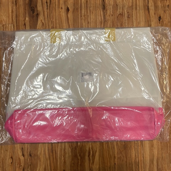 Benefit Reusable Tote Bag - Picture 6 of 8